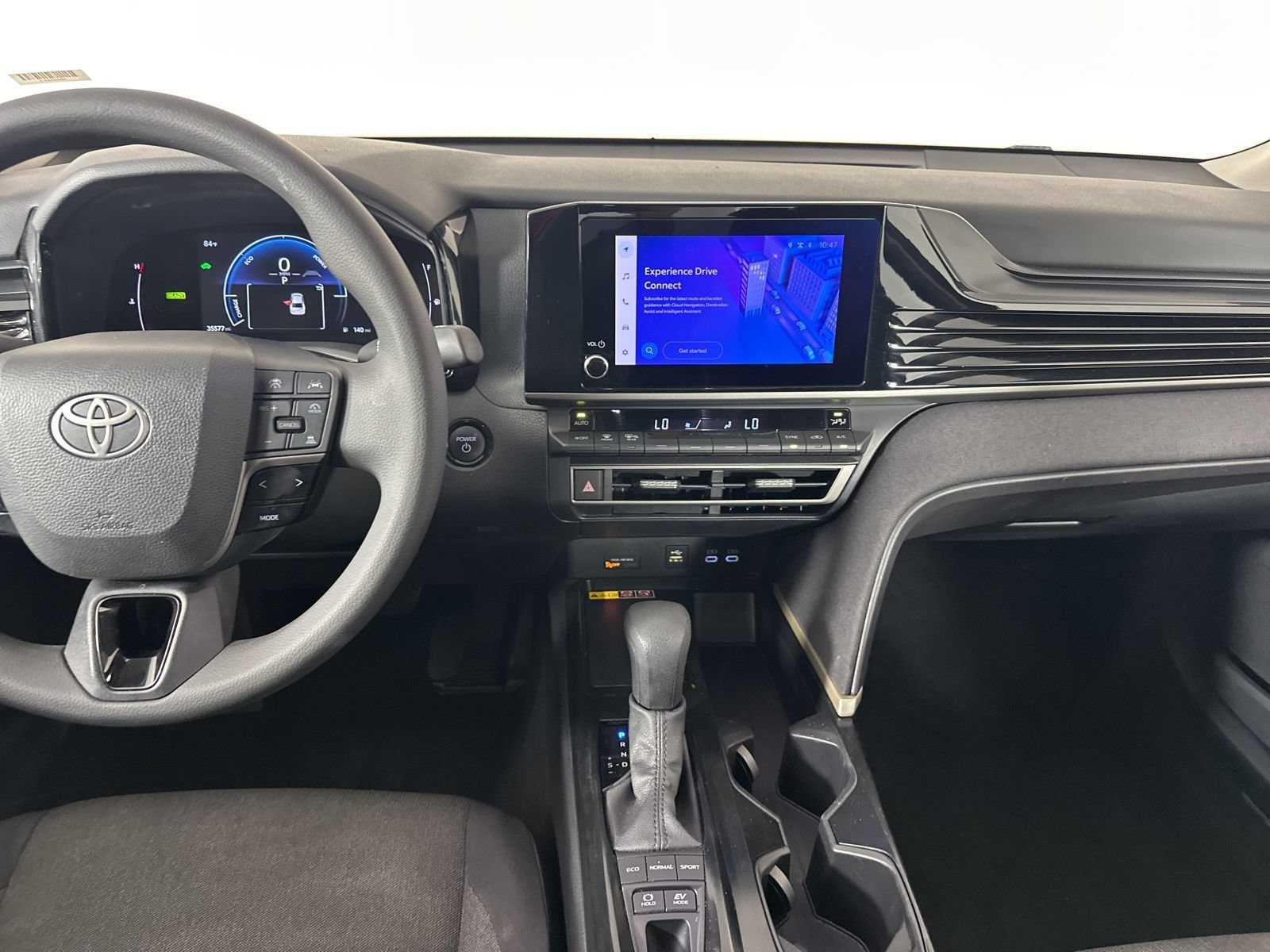 Used 2025 Toyota Camry LE FWD image 10