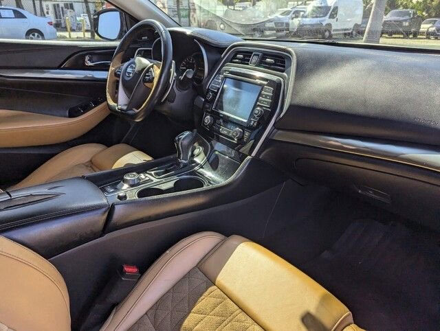Used 2018 Nissan Maxima SR image 30