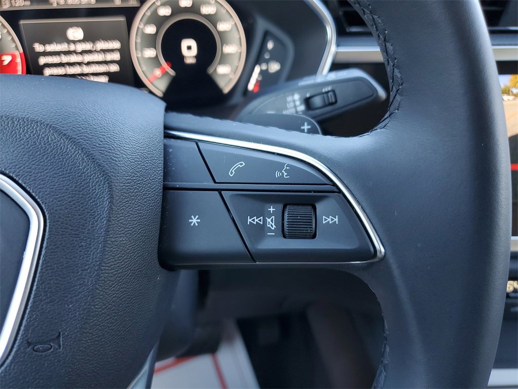 Used 2024 Audi Q3 2.0T Premium Plus image 24