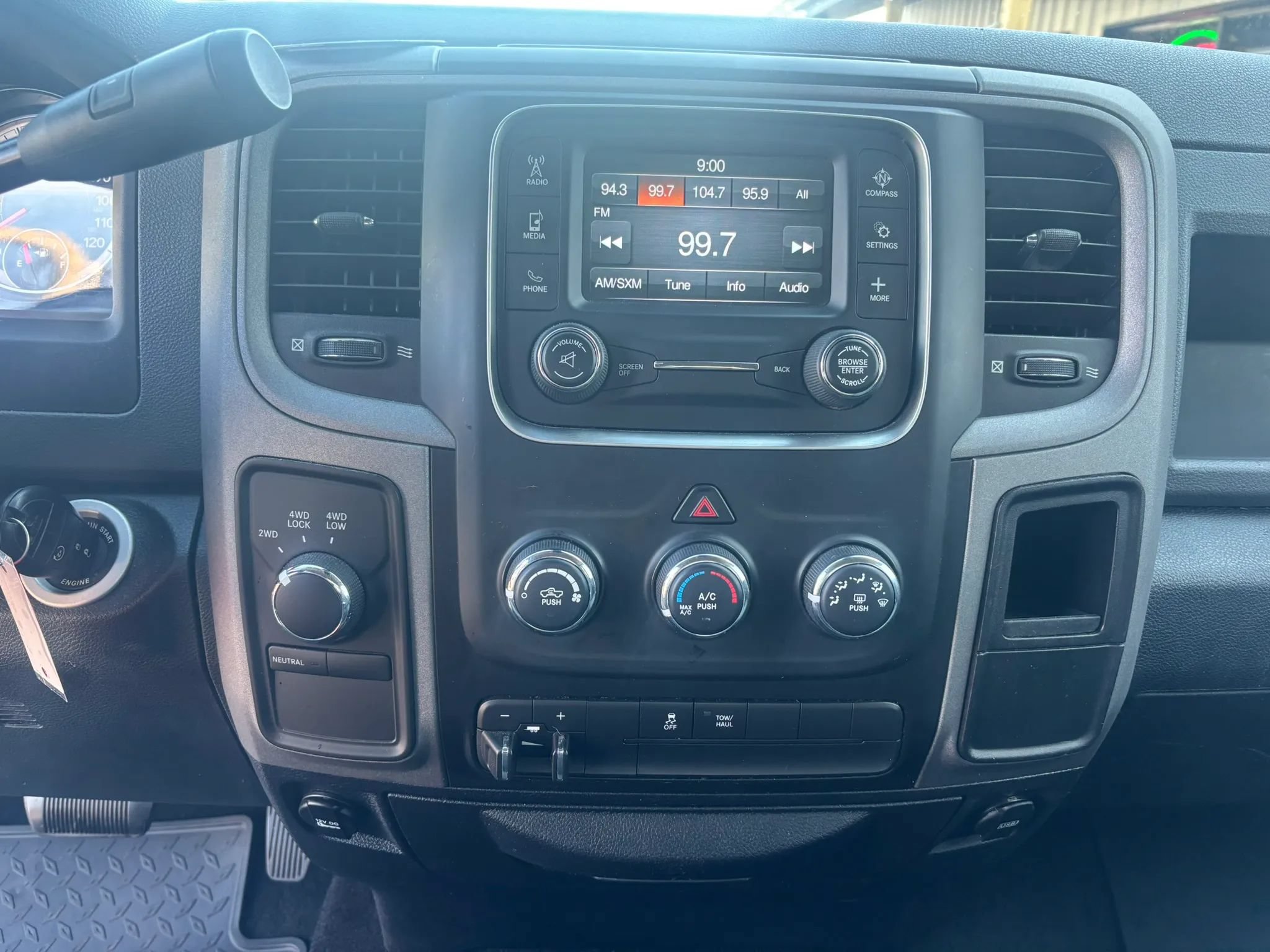 Used 2017 RAM 1500 ST w/ SXT Appearance Group AWD/4WD image 25