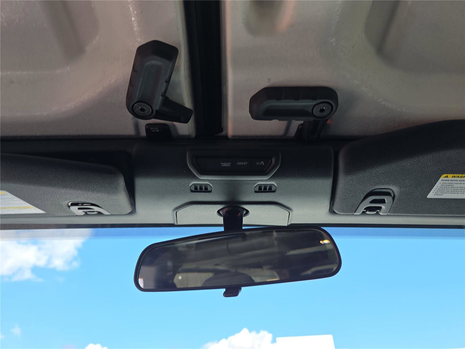 Used 2022 Jeep Wrangler Unlimited Sport image 26