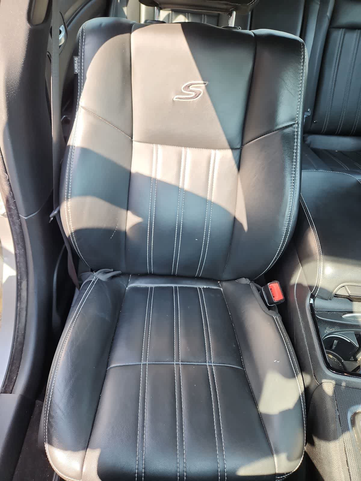 Used 2015 Chrysler 300 S w/ 300S Premium Group AWD/4WD image 18
