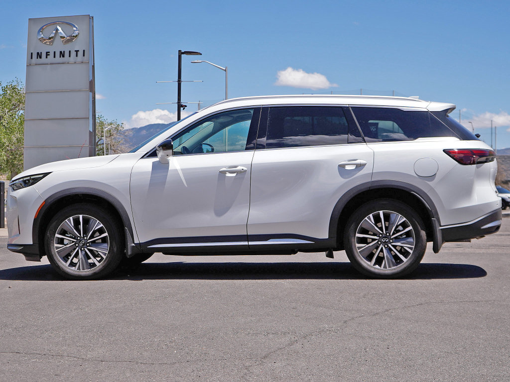 Certified 2026 INFINITI QX60 Luxe w/ Cargo Package AWD/4WD image 6