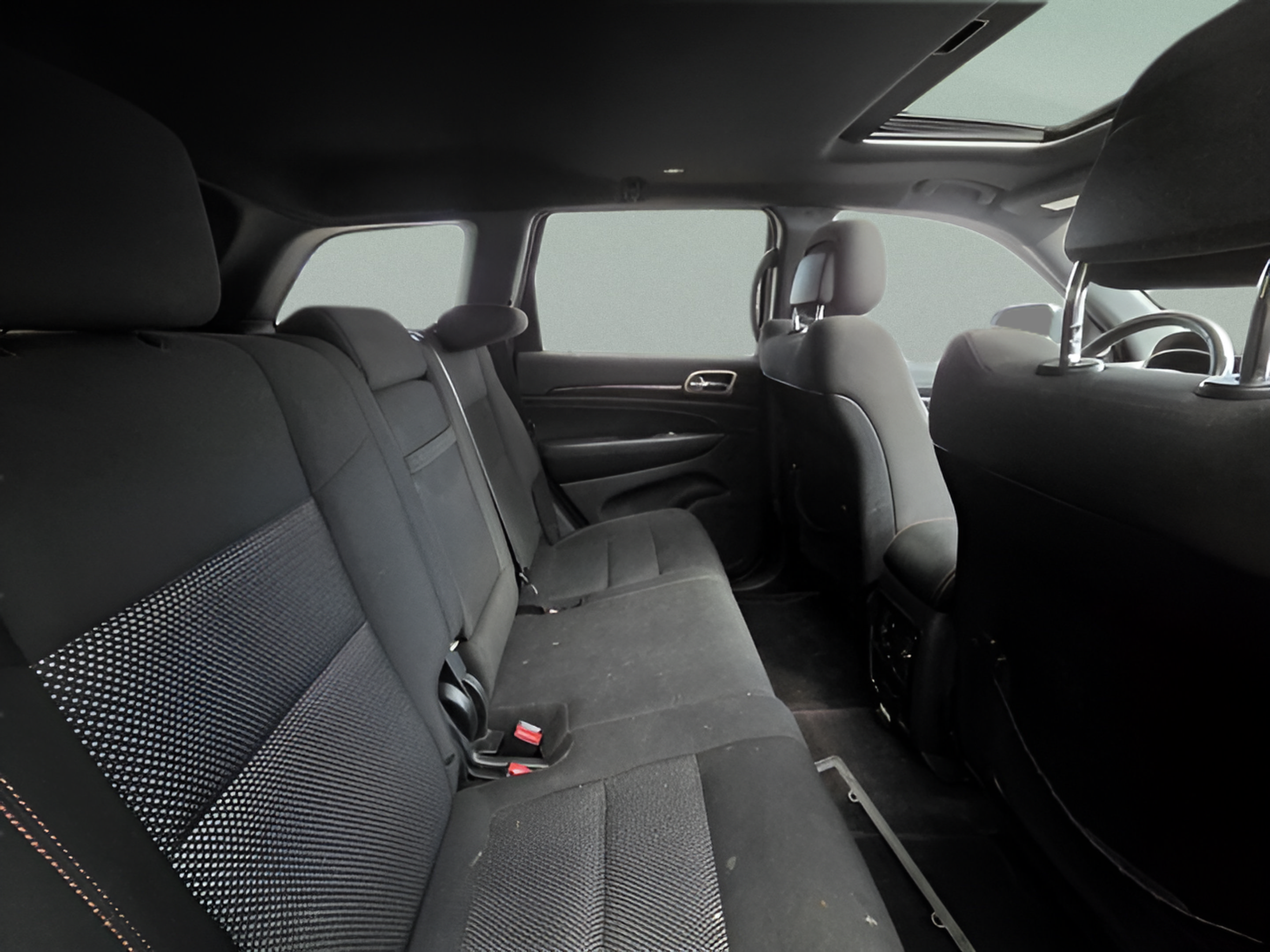 Used 2016 Jeep Grand Cherokee Laredo 75th Anniversary RWD image 4