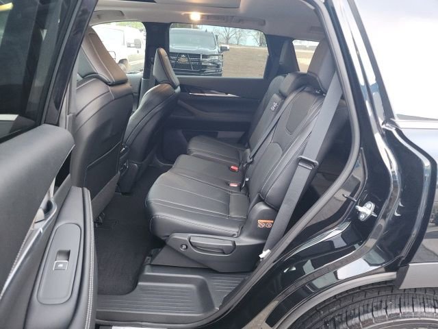 Used 2024 INFINITI QX60 Pure image 18