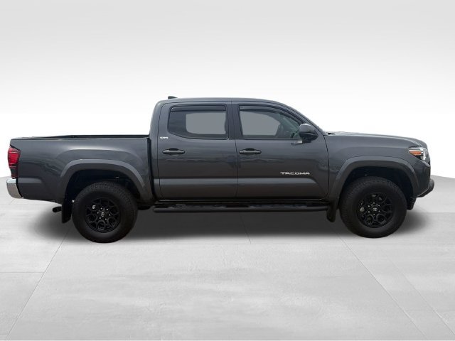 Used 2021 Toyota Tacoma SR5 RWD image 9