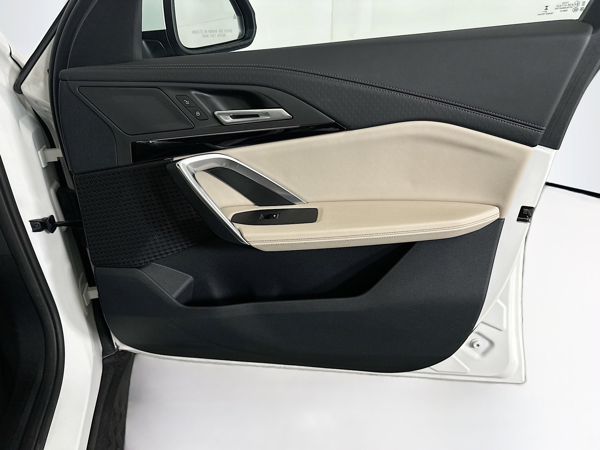 Used 2025 BMW X2 xDrive28i image 33