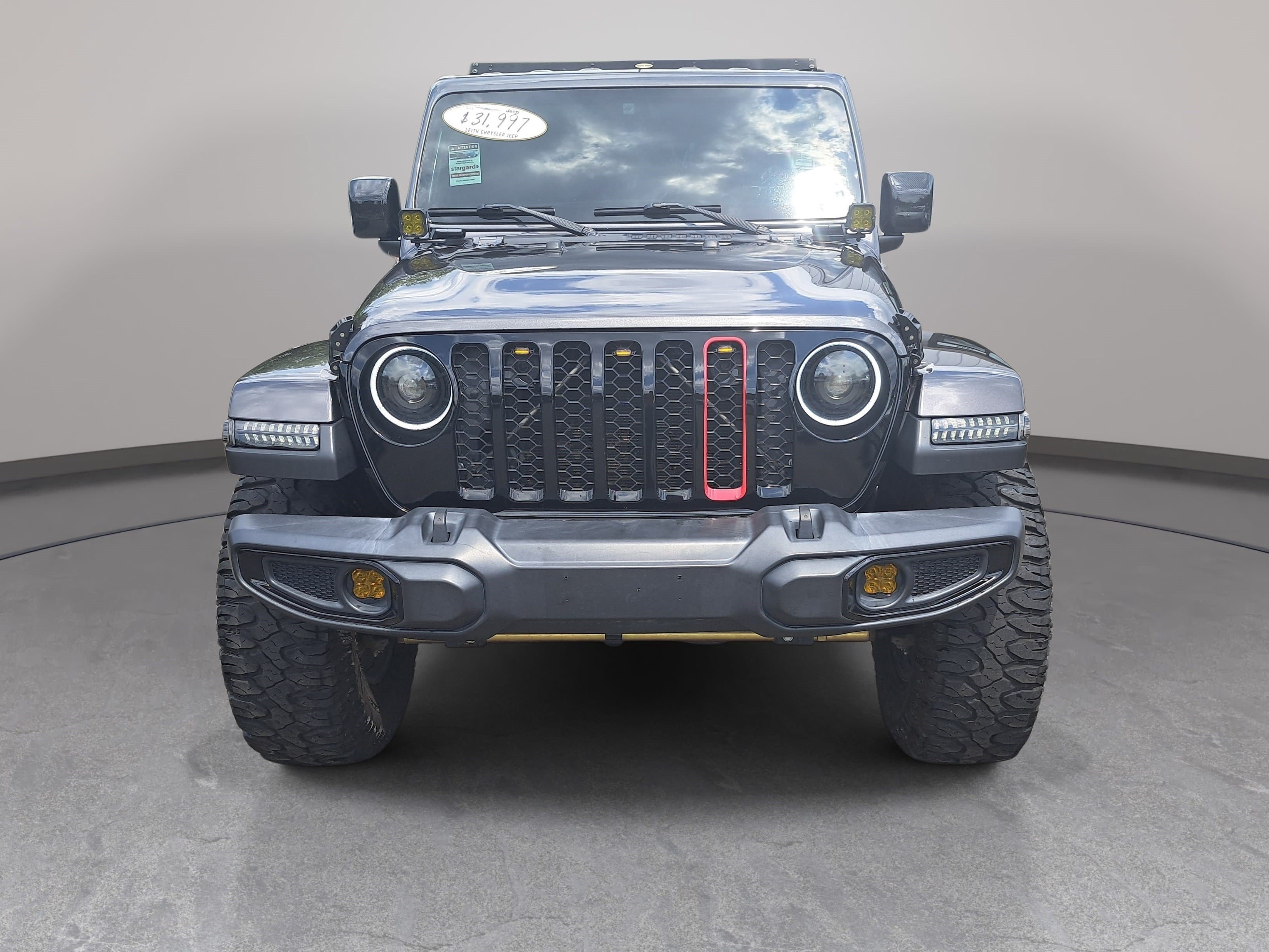 Used 2021 Jeep Gladiator Sport AWD/4WD image 2
