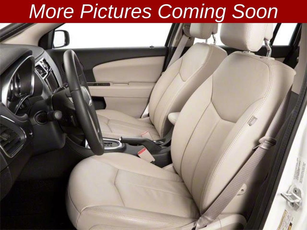 Used 2013 Chrysler 200 Limited FWD image 8