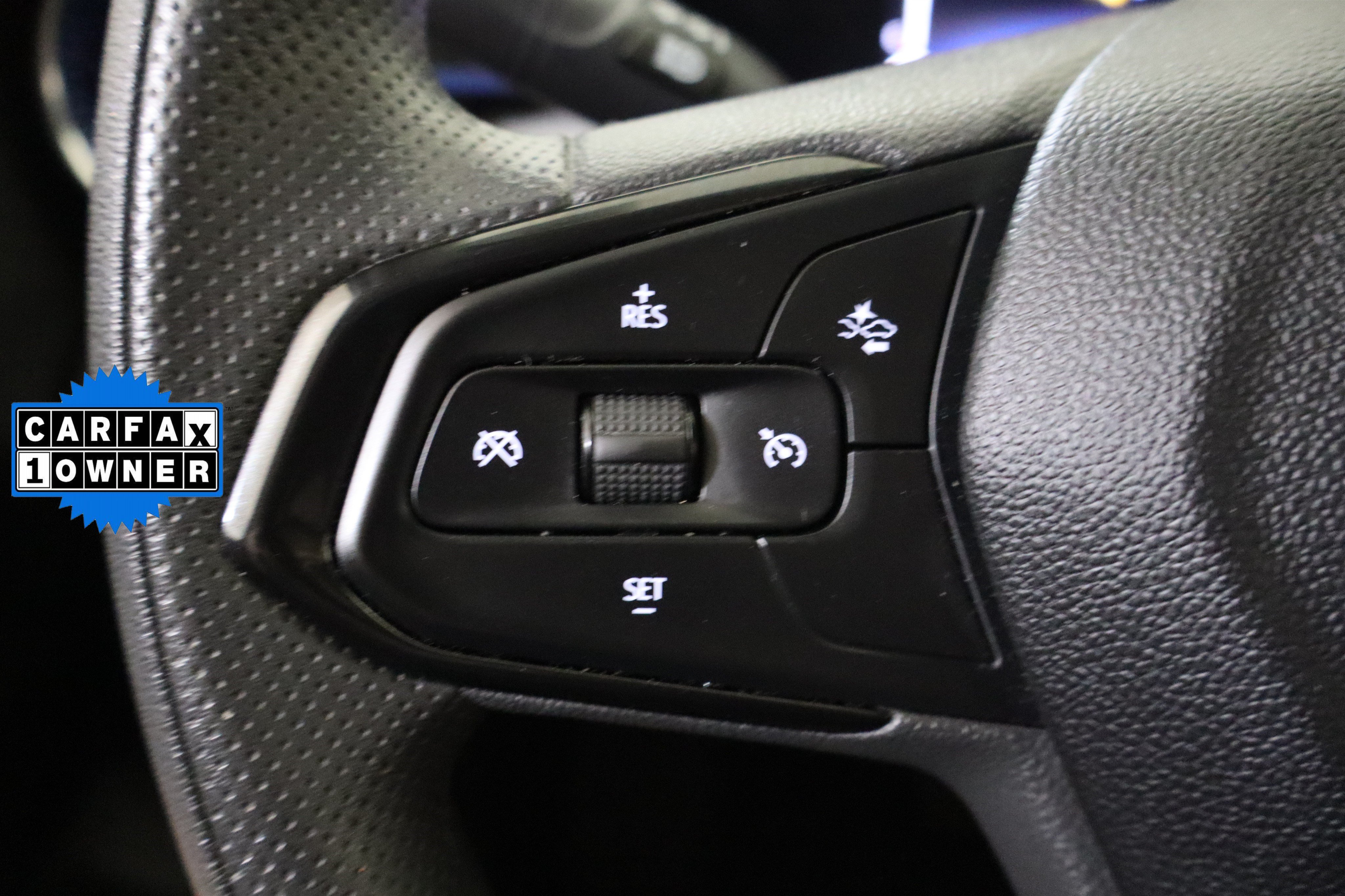 Certified 2025 Chevrolet Trax LT FWD image 30