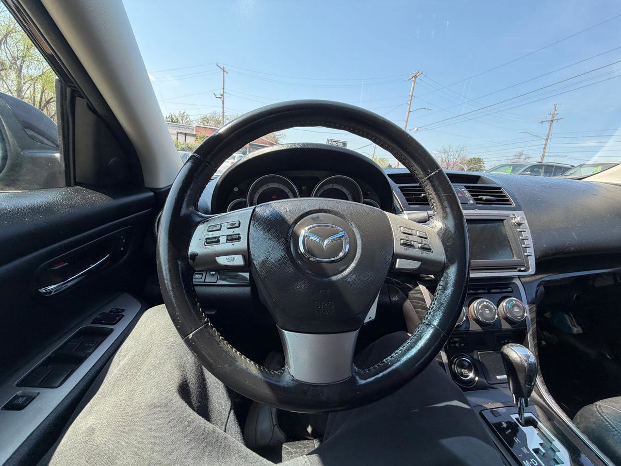 Used 2009 MAZDA MAZDA6 i Grand Touring w/ Moonroof & Bose Pkg FWD image 17