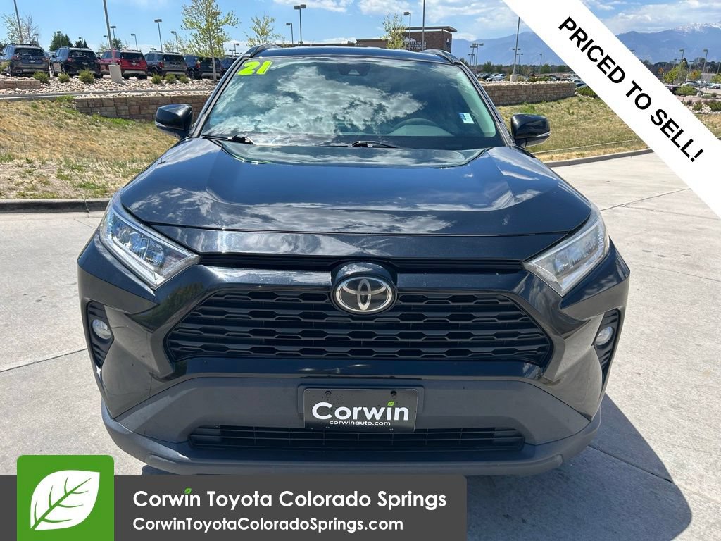Used 2021 Toyota RAV4 XLE w/ Carpet Mat Package (TMS) AWD/4WD image 2