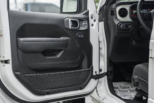 Used 2024 Jeep Wrangler Sport S image 42