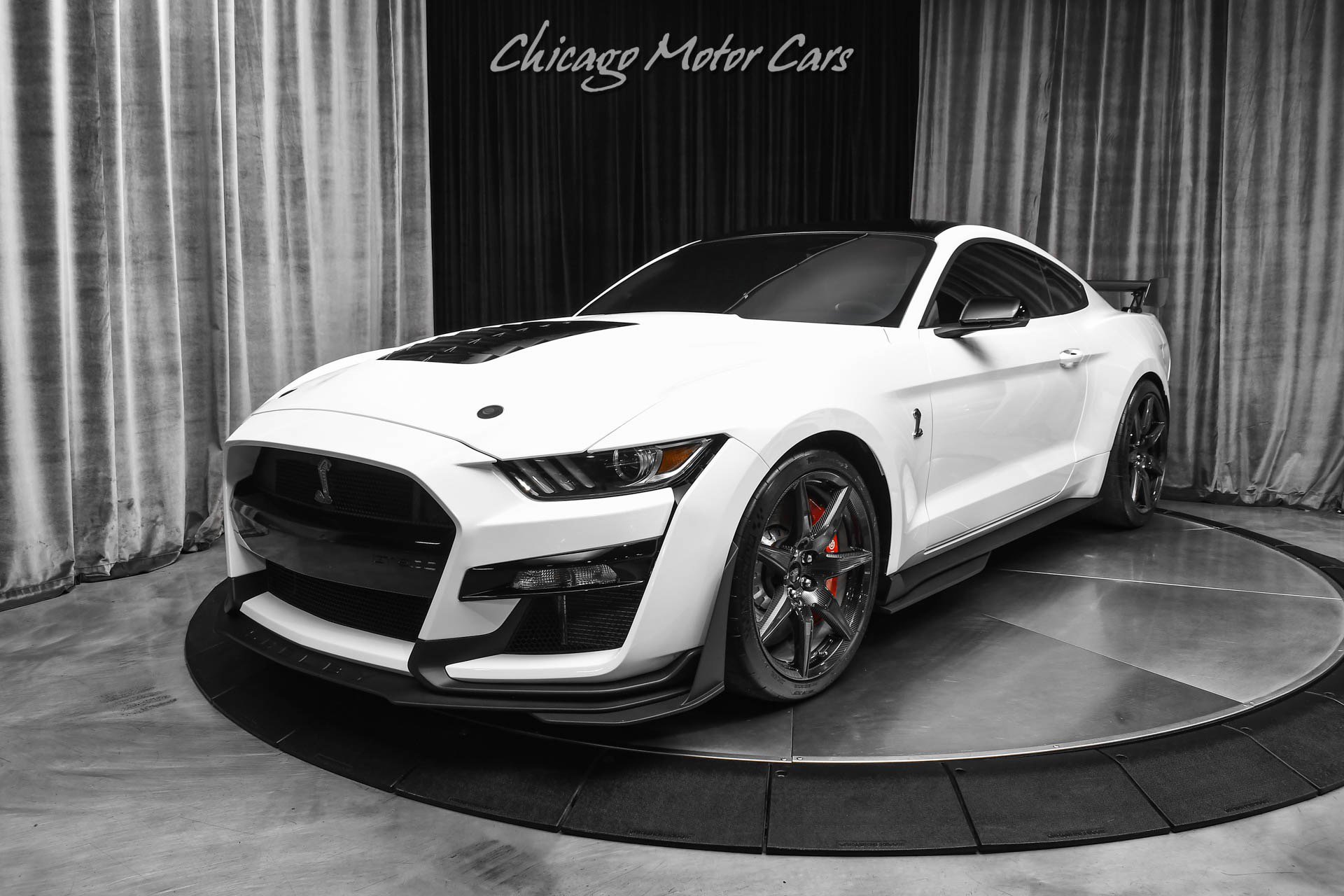 Used 2022 Ford Mustang Shelby GT500 w/ Carbon Fiber Track Pack RWD image 33