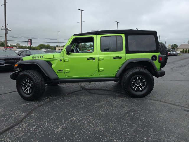 Used 2025 Jeep Wrangler Unlimited Sport AWD/4WD image 3