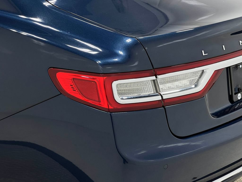 Used 2017 Lincoln Continental Select w/ Climate Package image 35