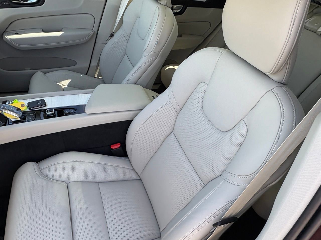 New 2026 Volvo XC60 T8 Ultra w/ Protection Package Premier AWD/4WD image 21