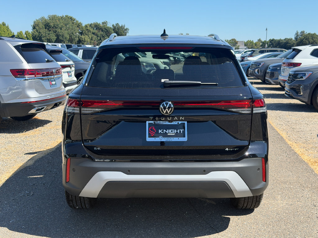 New 2026 Volkswagen Tiguan SE AWD/4WD image 8