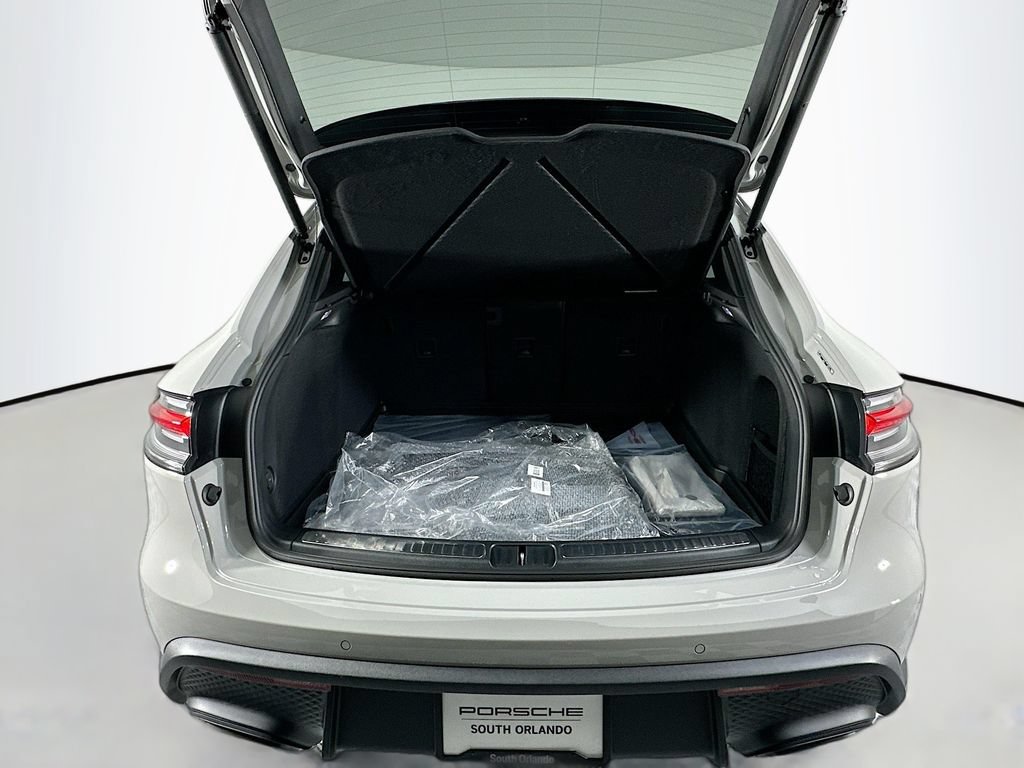 New 2026 Porsche Macan AWD/4WD image 28