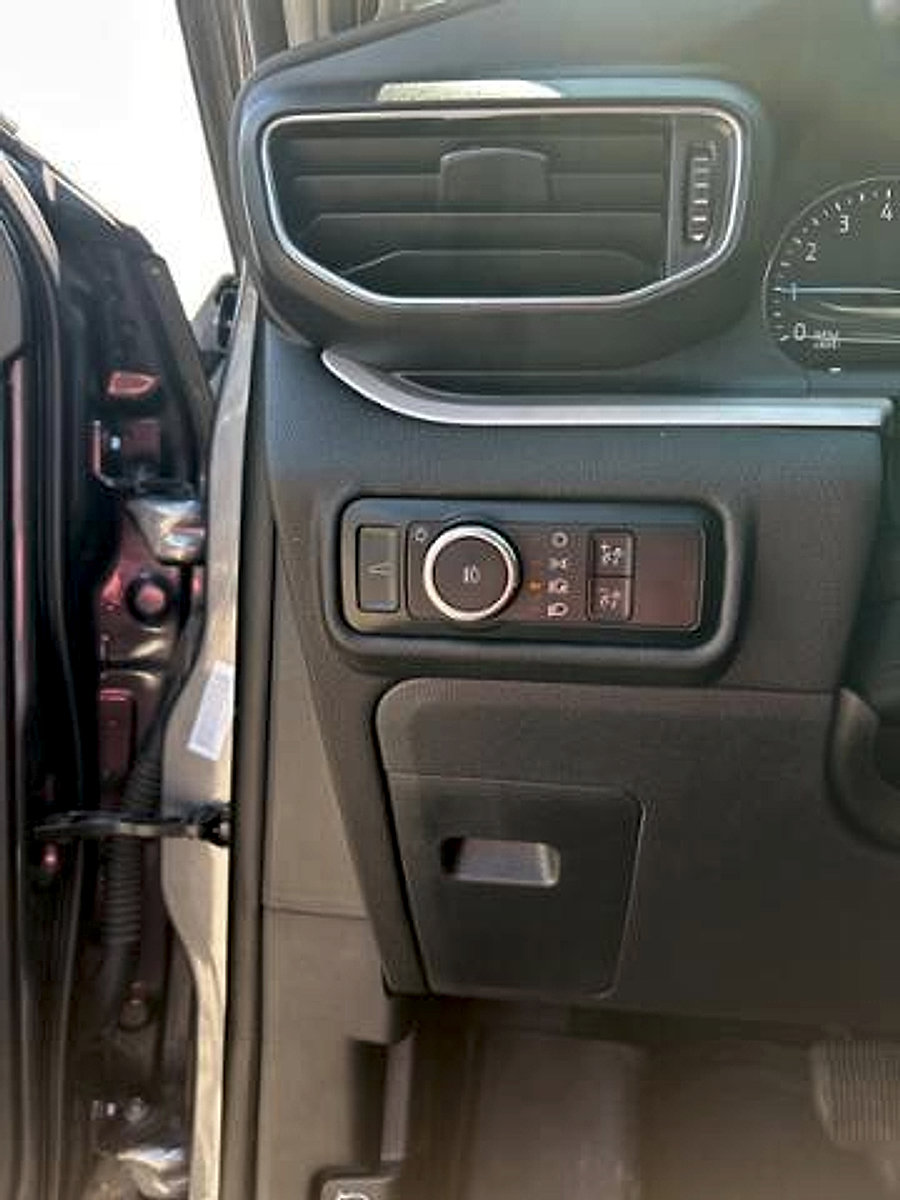 Used 2023 Ford Explorer XLT w/ Equipment Group 202A image 15