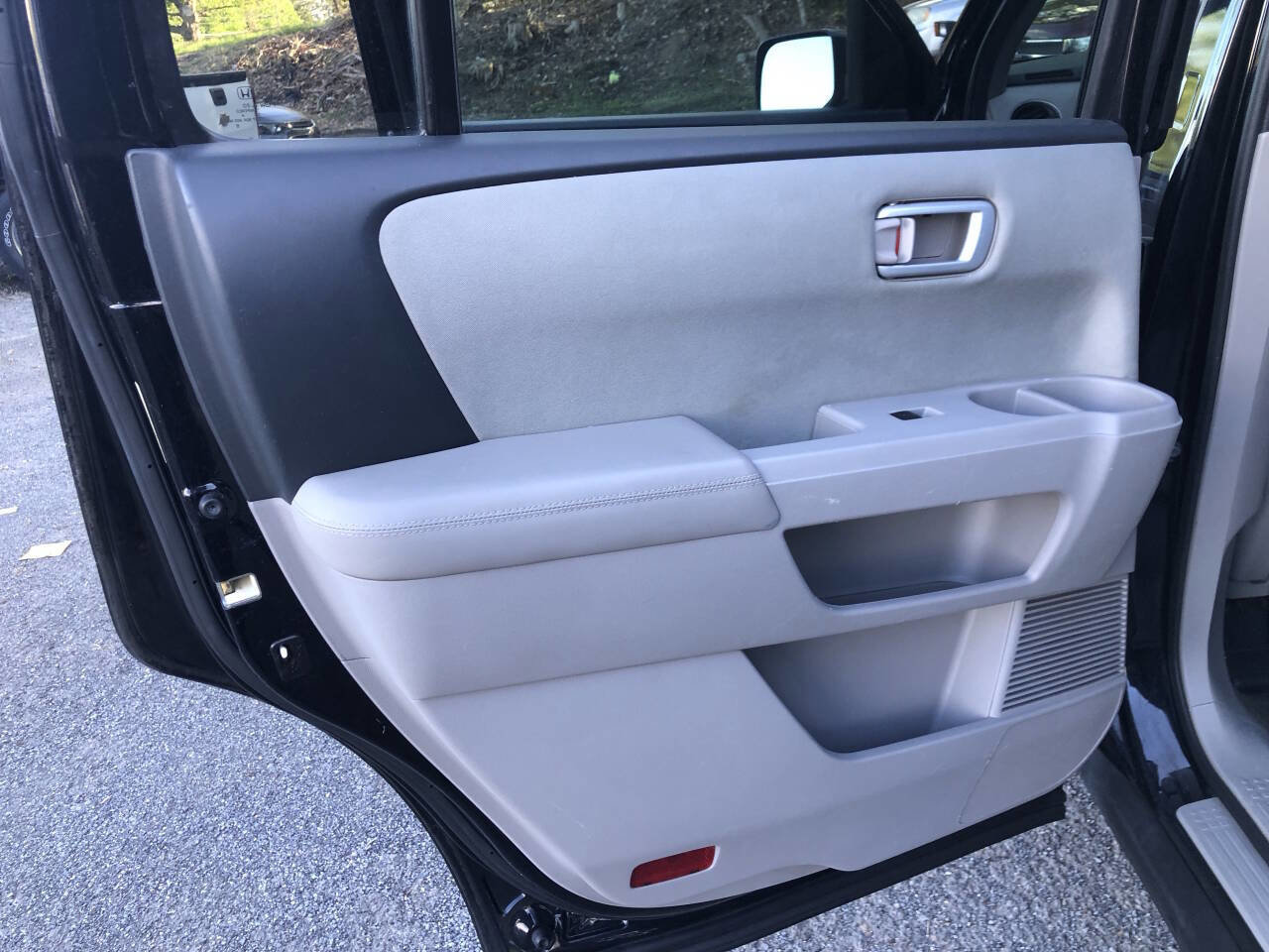 Used 2015 Honda Pilot LX image 15