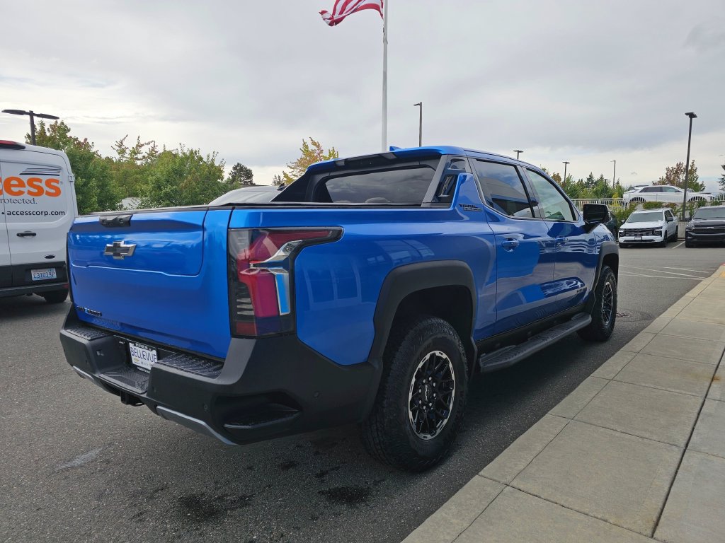 Used 2026 Chevrolet Silverado EV Trail Boss AWD/4WD image 7