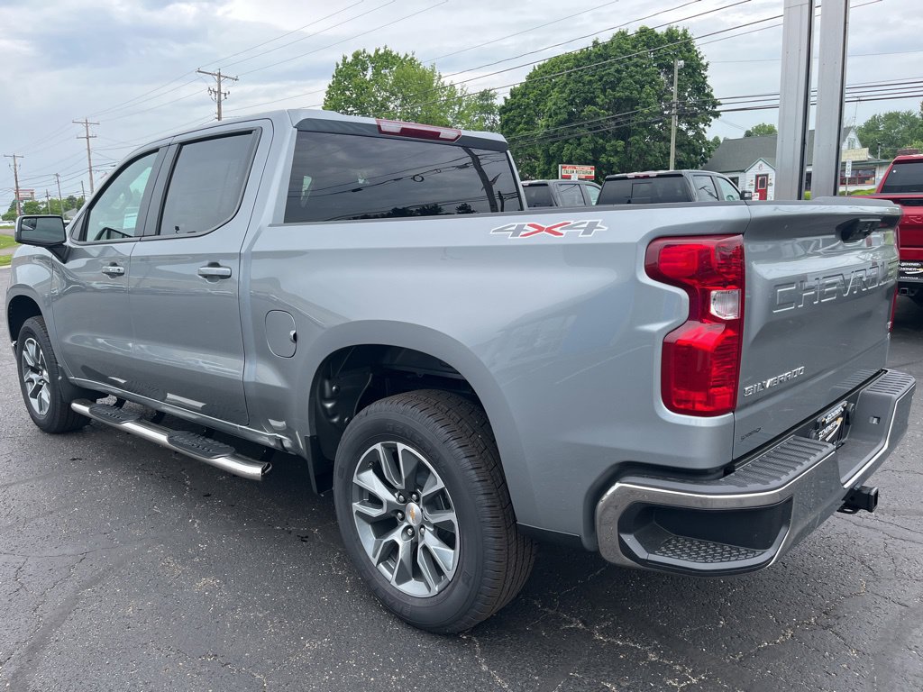 New 2026 Chevrolet Silverado 1500 LT AWD/4WD image 3