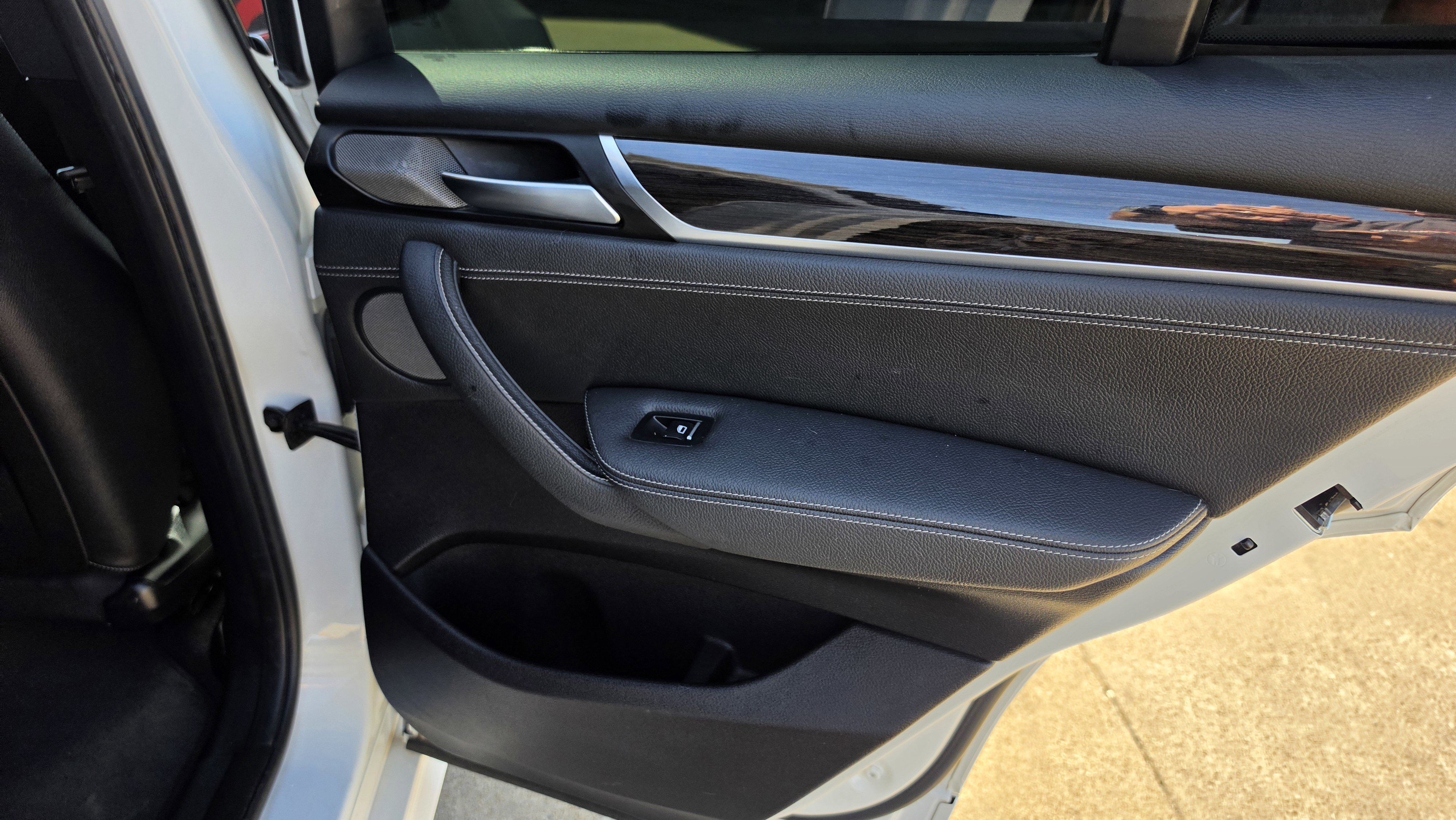 Used 2017 BMW X4 M40i image 30