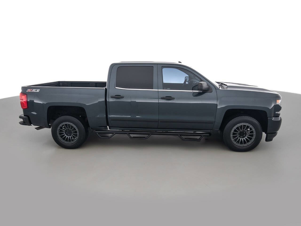 Used 2017 Chevrolet Silverado 1500 LTZ Z71 w/ LTZ Plus Package image 4