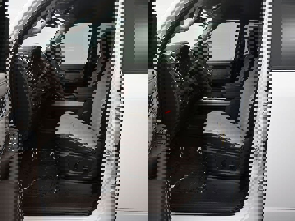 New 2026 RAM 3500 Laramie w/ Max Tow Package image 15