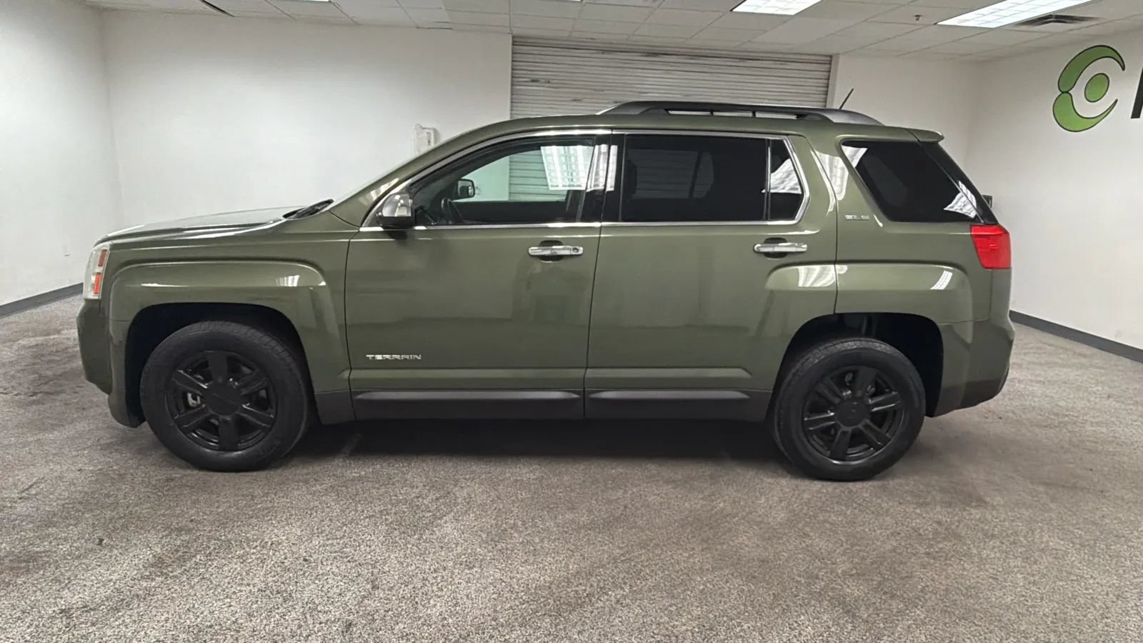Used 2015 GMC Terrain SLE AWD/4WD image 8