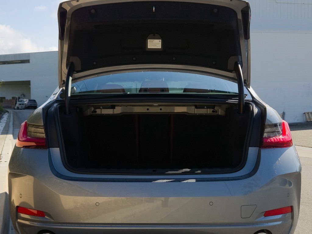 Used 2023 BMW 330i Sedan w/ Driving Assistance Package image 23