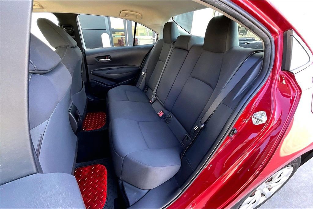 Used 2021 Toyota Corolla LE image 26