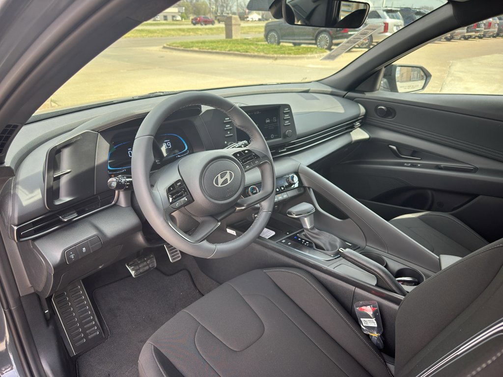 New 2026 Hyundai Elantra Sport FWD image 12