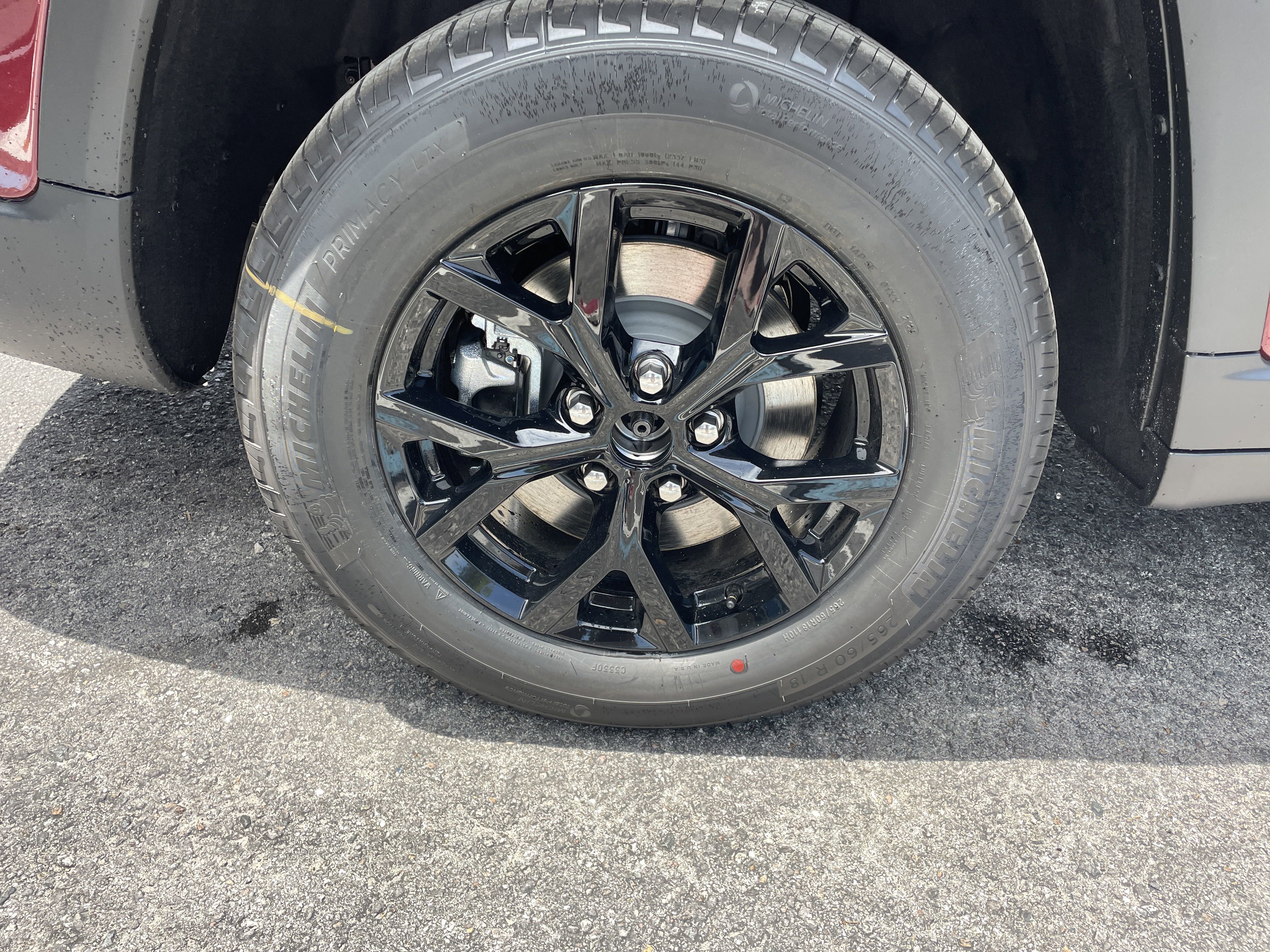 New 2025 Jeep Grand Cherokee L Altitude image 9