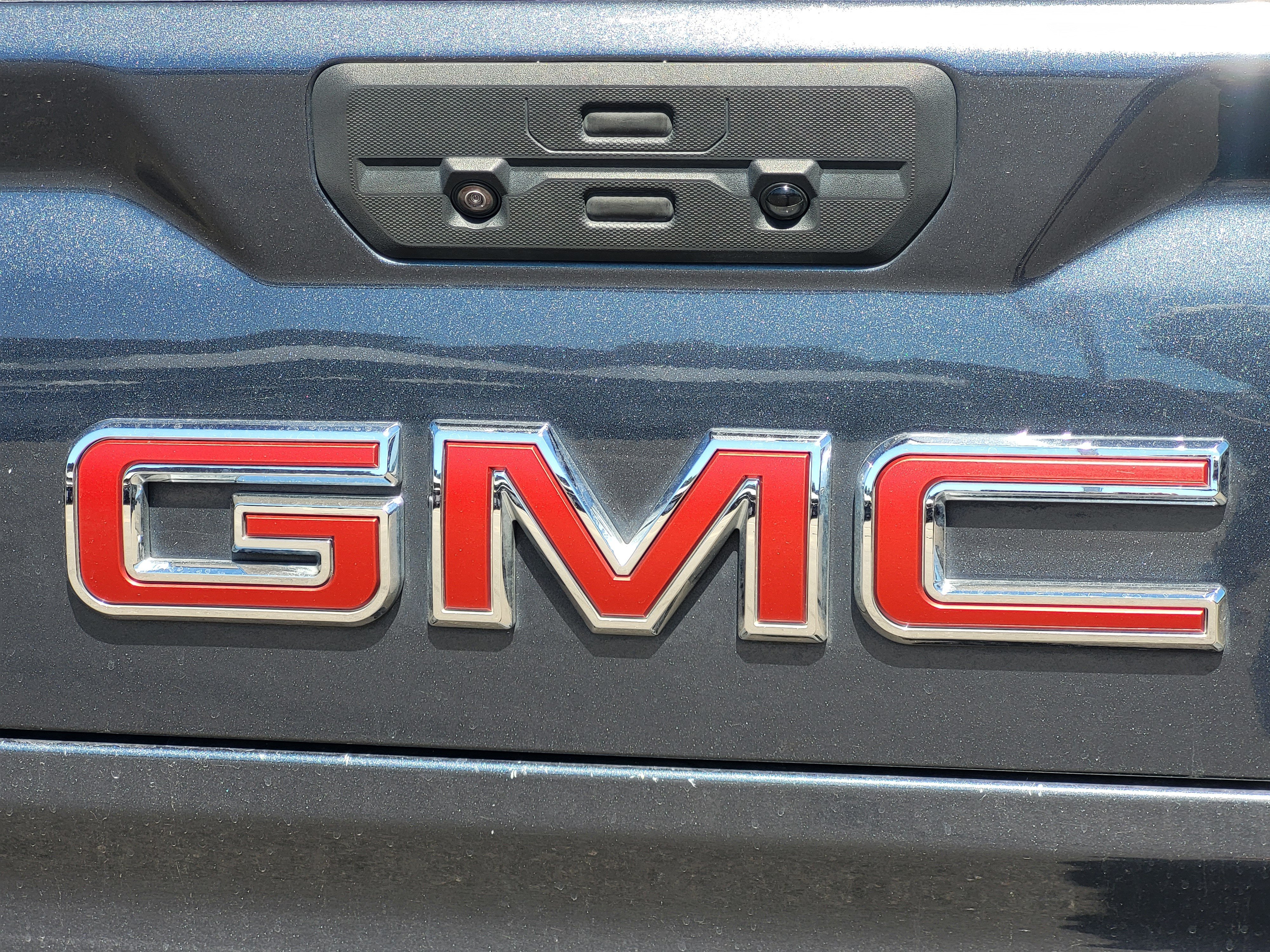 Used 2022 GMC Sierra 1500 Denali w/ Denali Premium Package AWD/4WD image 11