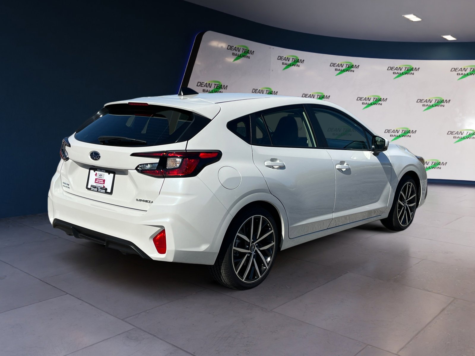 Certified 2025 Subaru Impreza 2.0i Sport AWD/4WD image 9