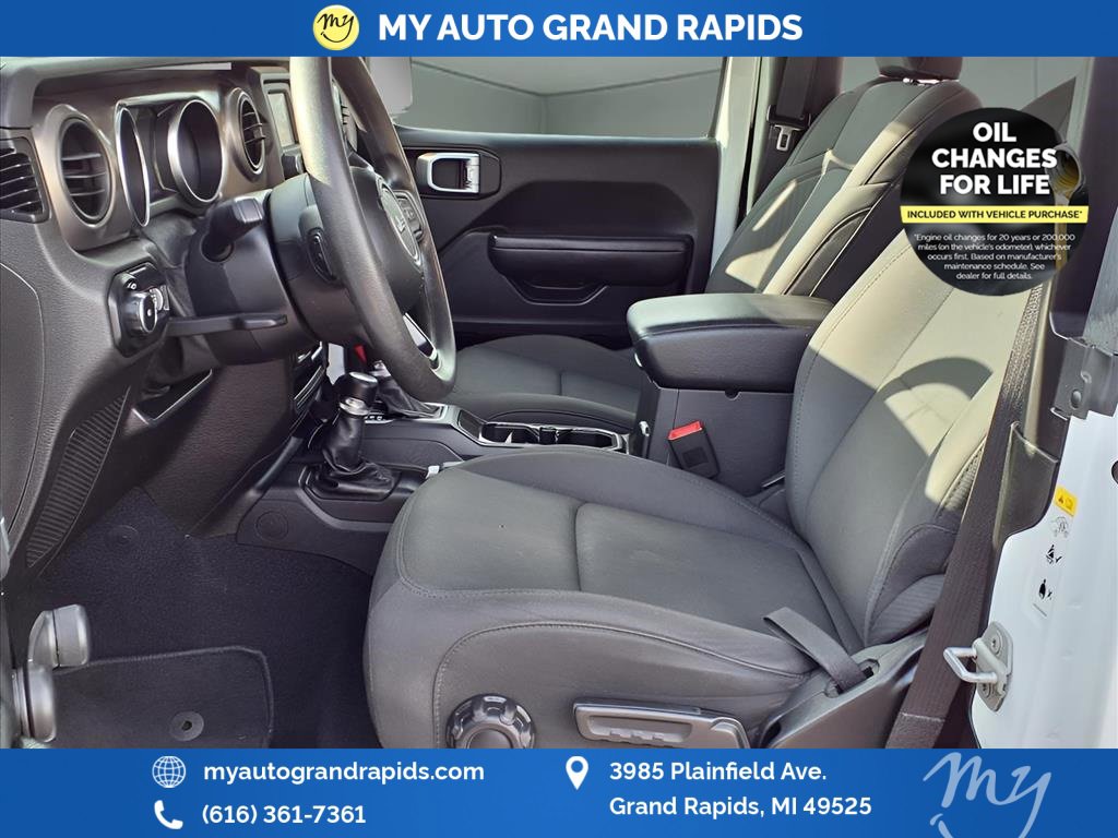 Used 2020 Jeep Wrangler Sport image 4