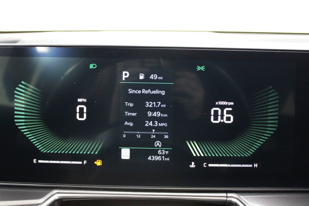 Used 2024 Kia Sorento S image 30