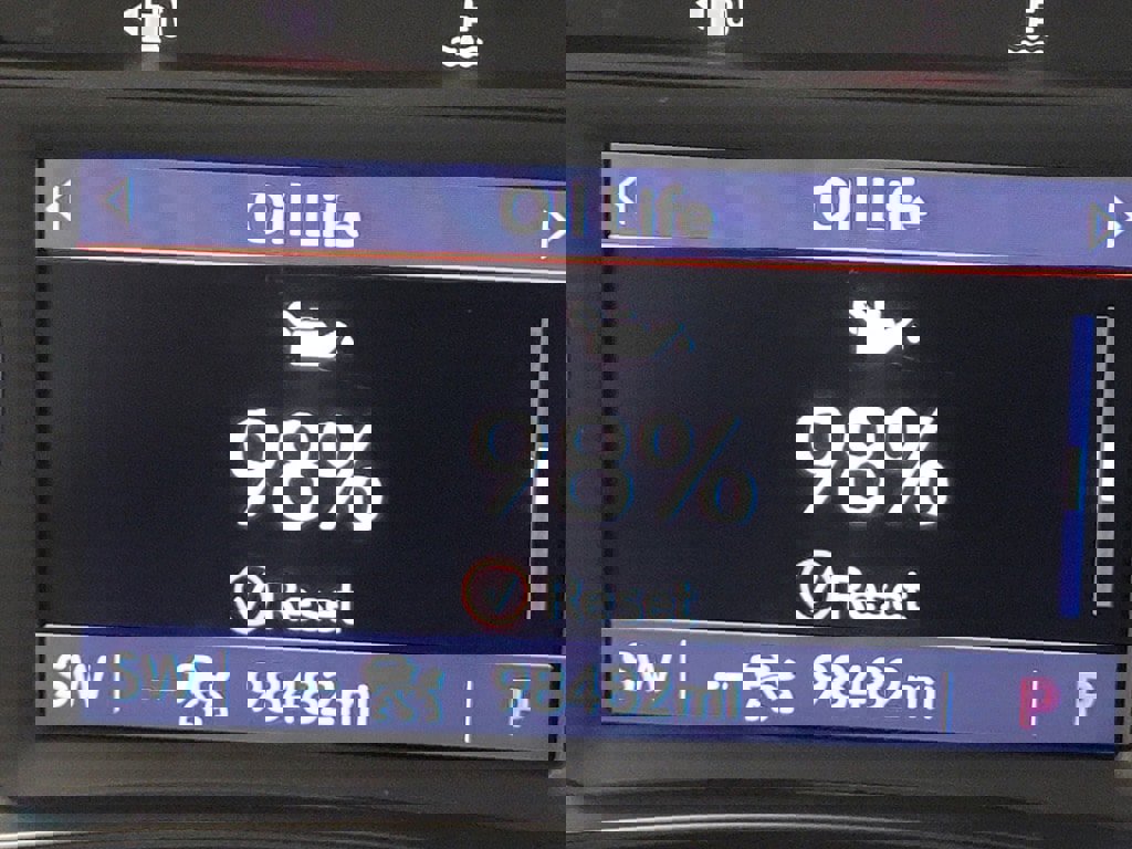 Used 2022 Chevrolet Traverse RS image 24