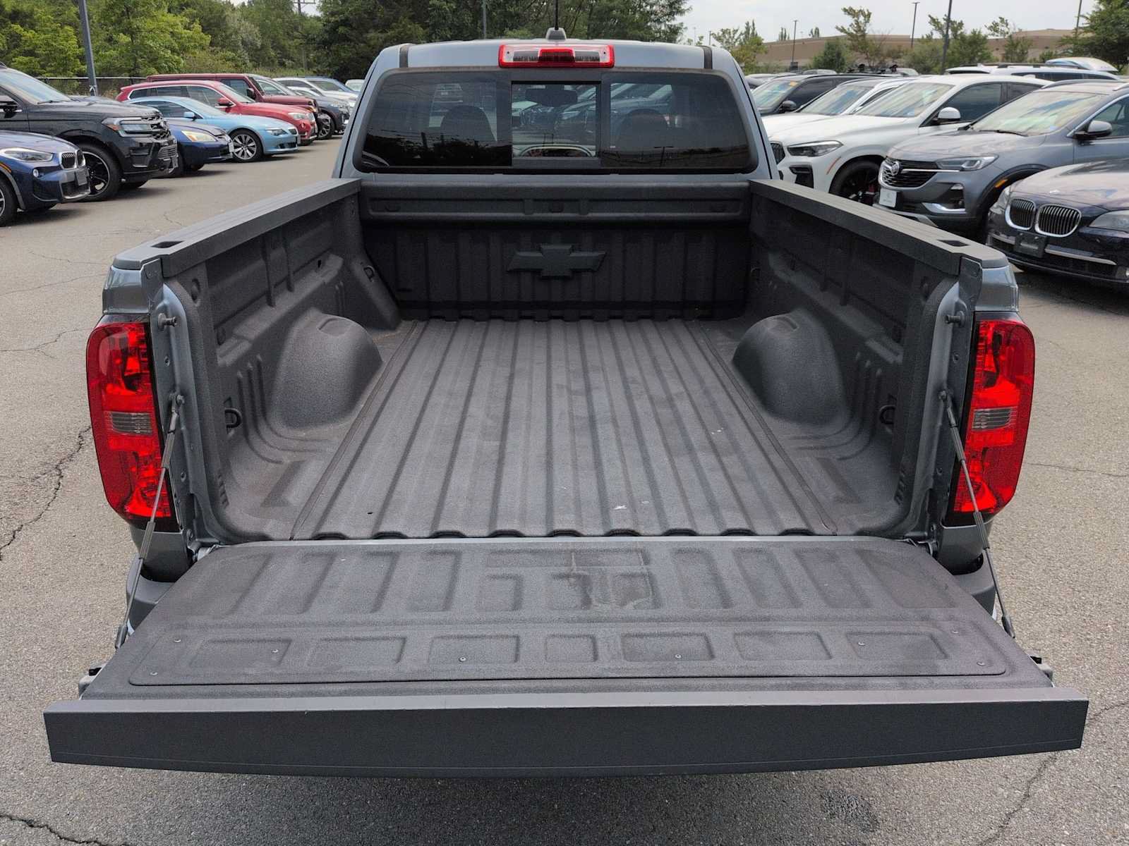 Used 2018 Chevrolet Colorado Z71 AWD/4WD image 34