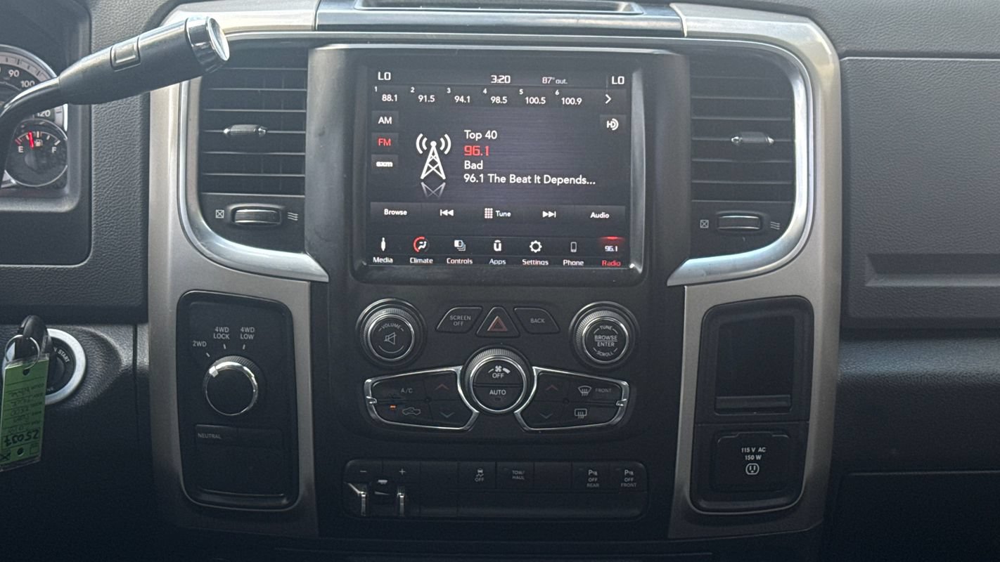 Used 2018 RAM 2500 SLT w/ Luxury Group AWD/4WD image 20