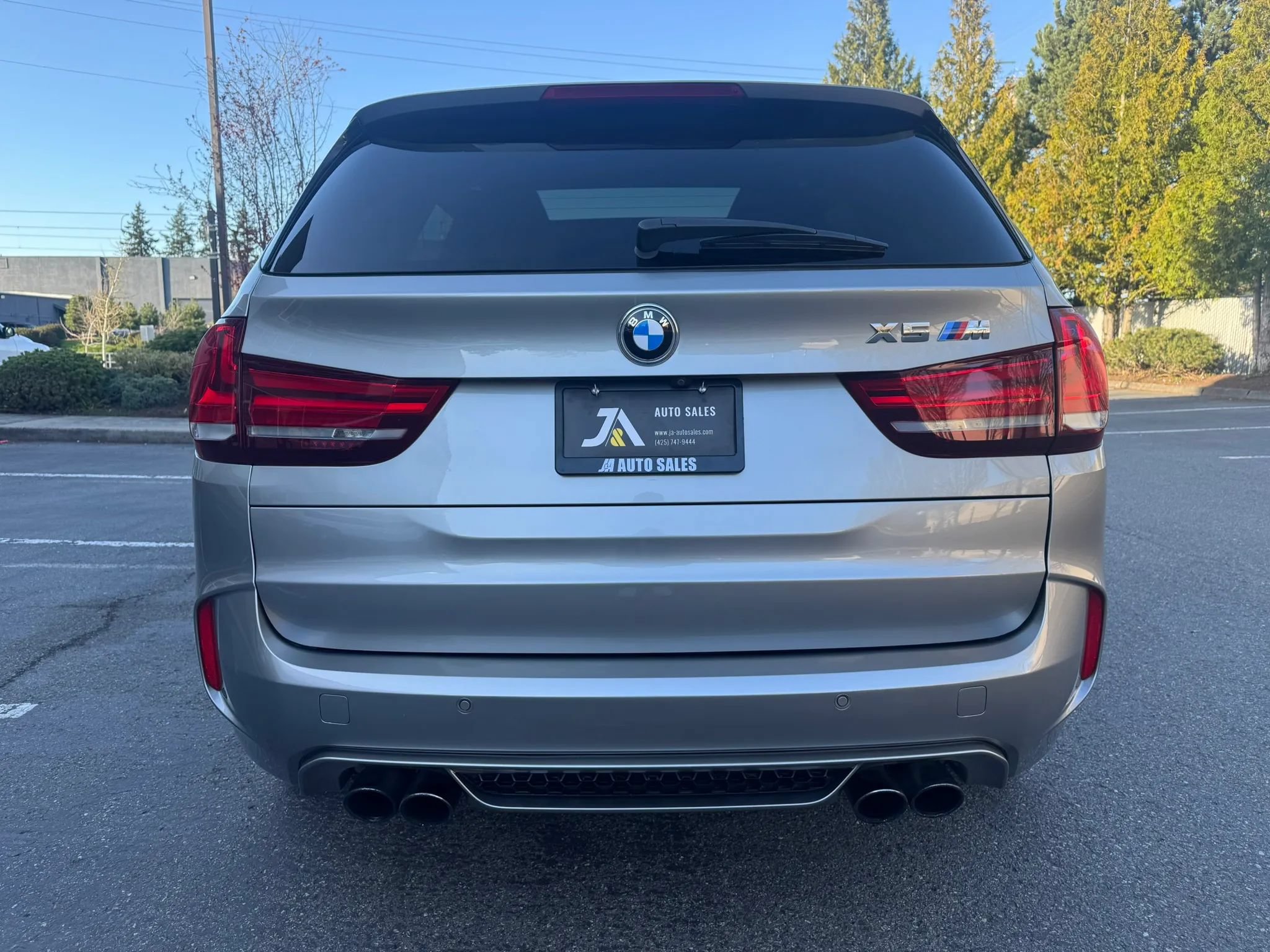 Used 2017 BMW X5 M AWD/4WD image 9