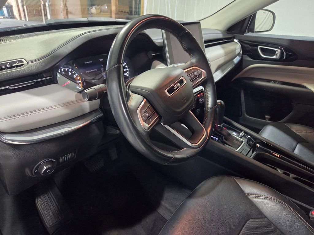 Used 2022 Jeep Compass Limited image 12