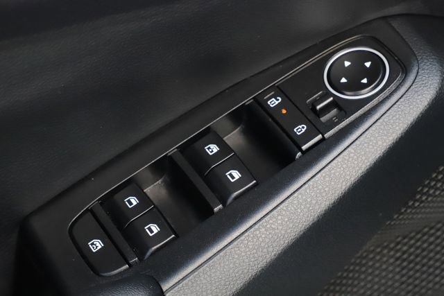 Used 2025 Kia Seltos S FWD image 16