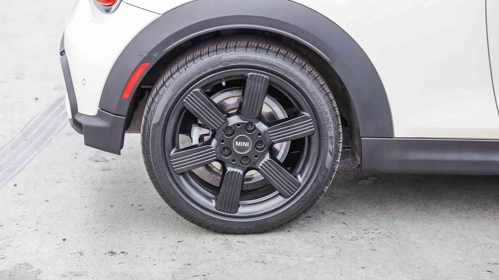 Used 2023 MINI Cooper S FWD image 12