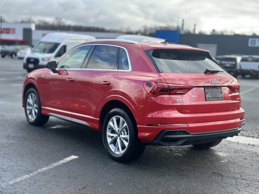 Used 2024 Audi Q3 2.0T Premium Plus w/ Premium Plus Package image 4