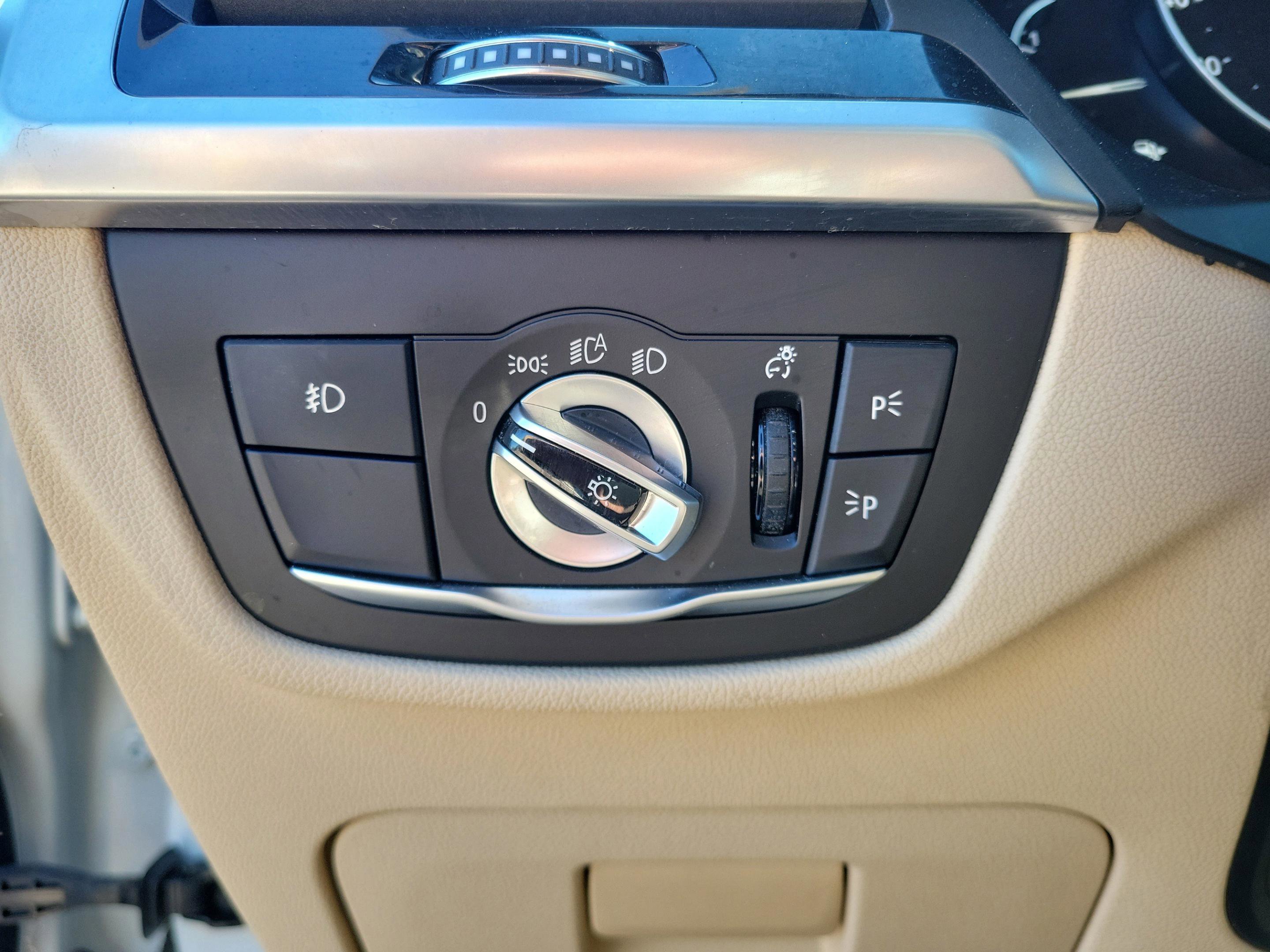 Used 2020 BMW X3 xDrive30i w/ Convenience Package image 26