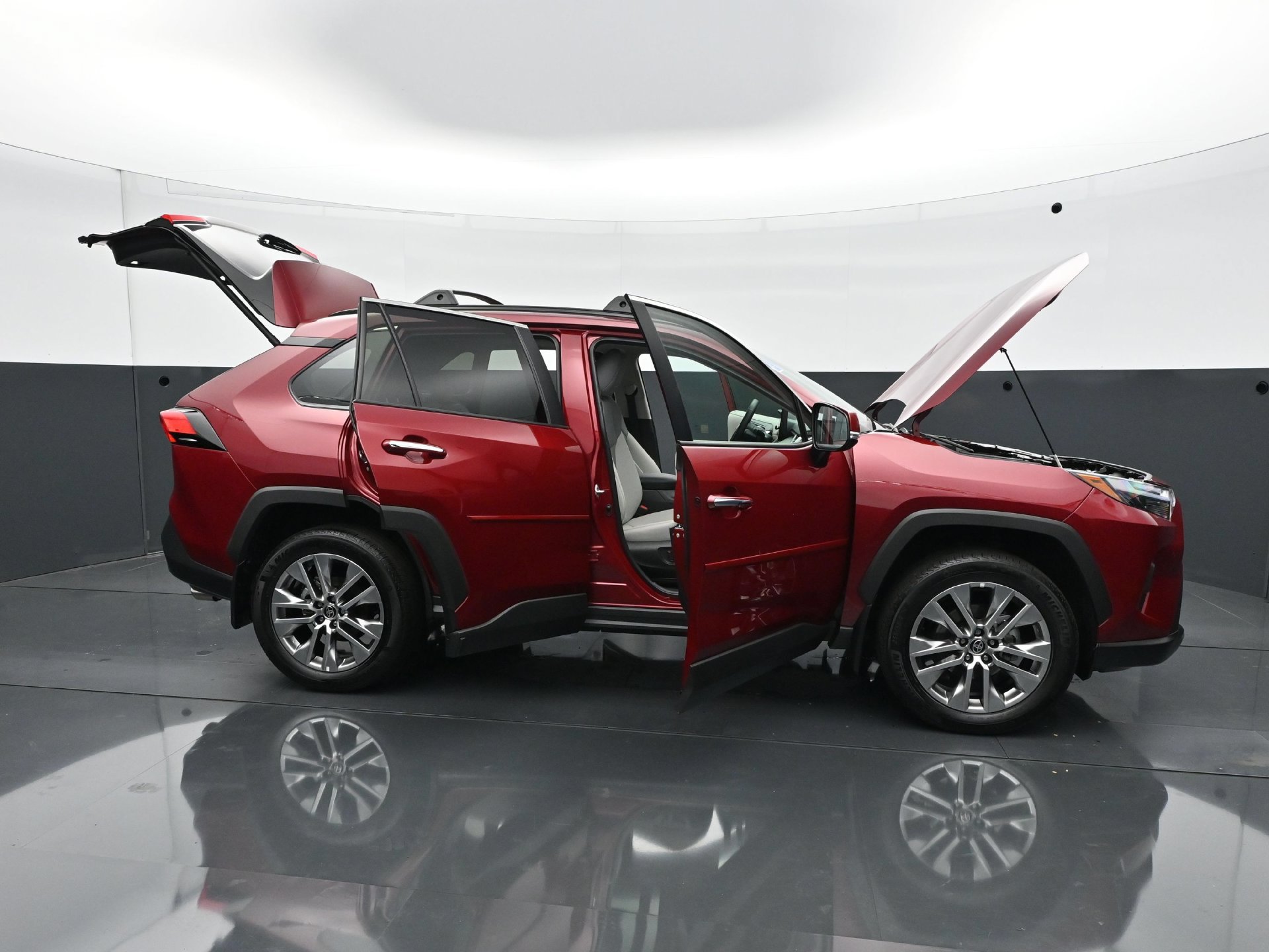 Used 2024 Toyota RAV4 Limited w/ Weather Package AWD/4WD image 35