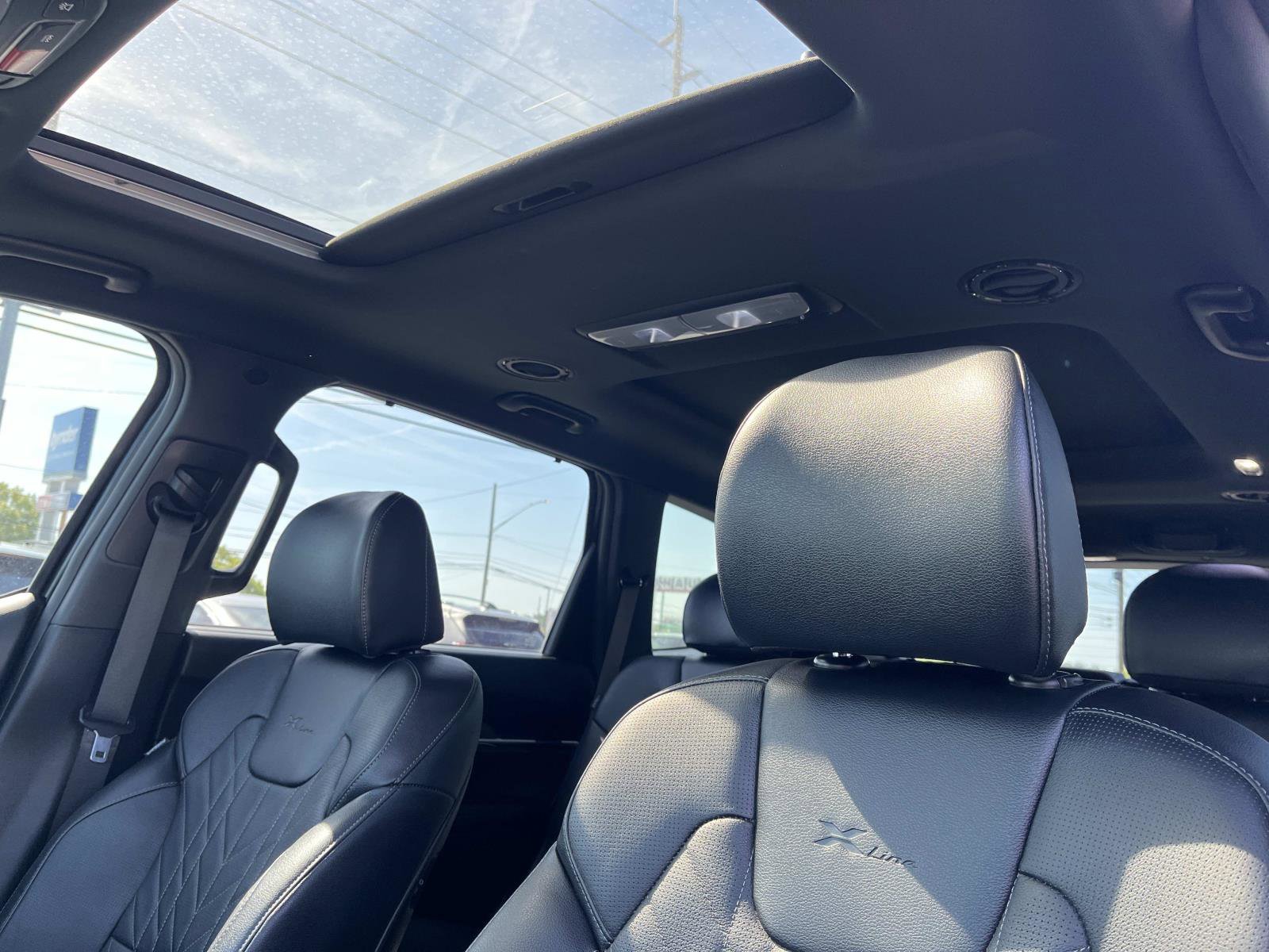 Used 2025 Kia Telluride SX X-Line AWD/4WD image 38